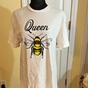 White Queen Bee Graphic T-Shirt